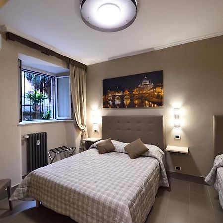 Domus Catone Apartment Rome Bagian luar foto