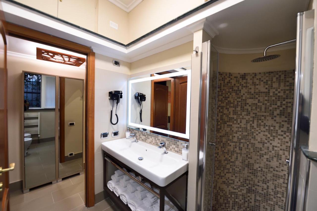 Domus Catone Apartment Rome Bagian luar foto