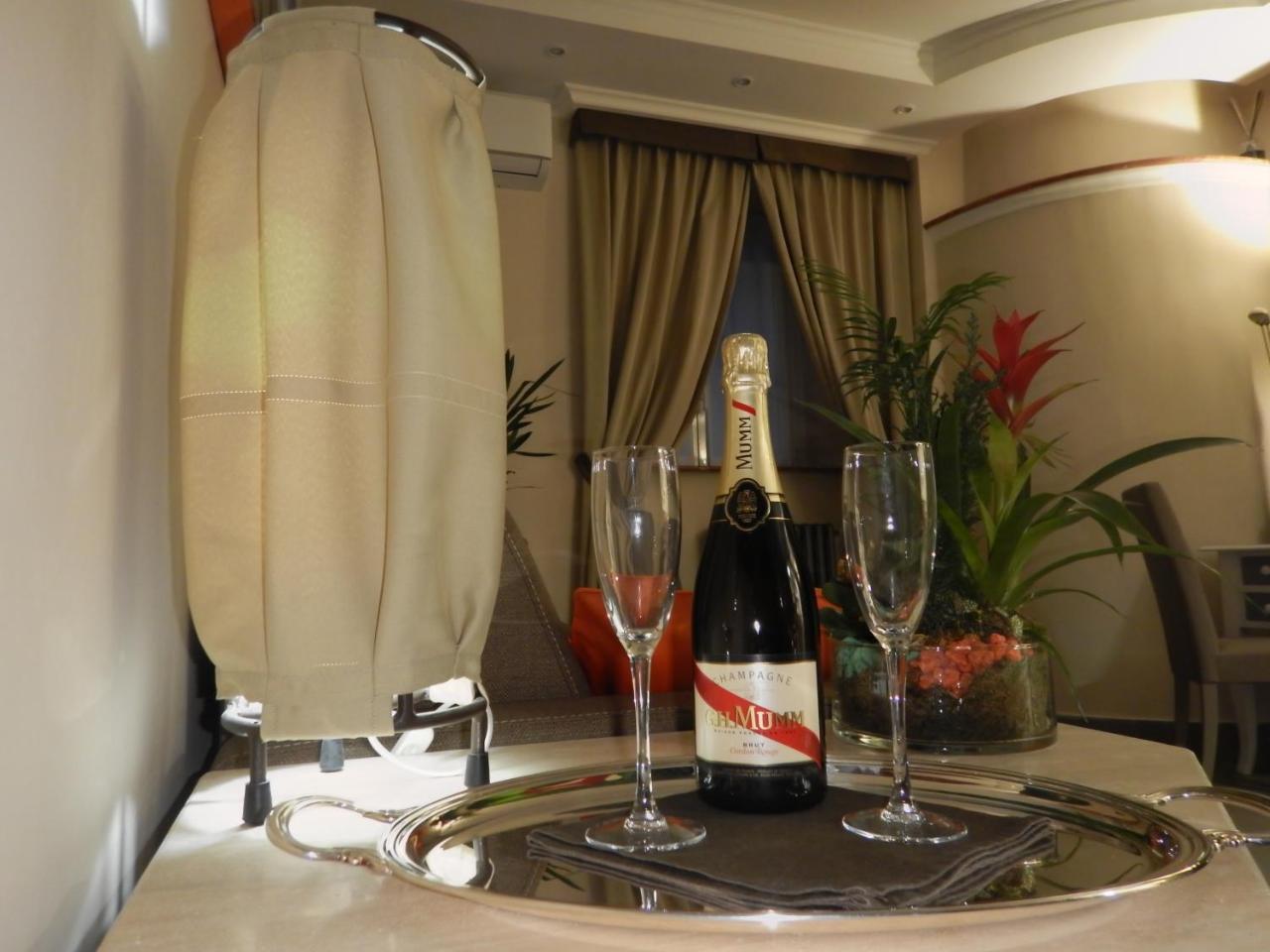 Domus Catone Apartment Rome Bagian luar foto